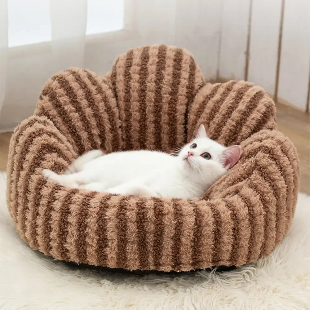 Scalloped Donut Dog Bed