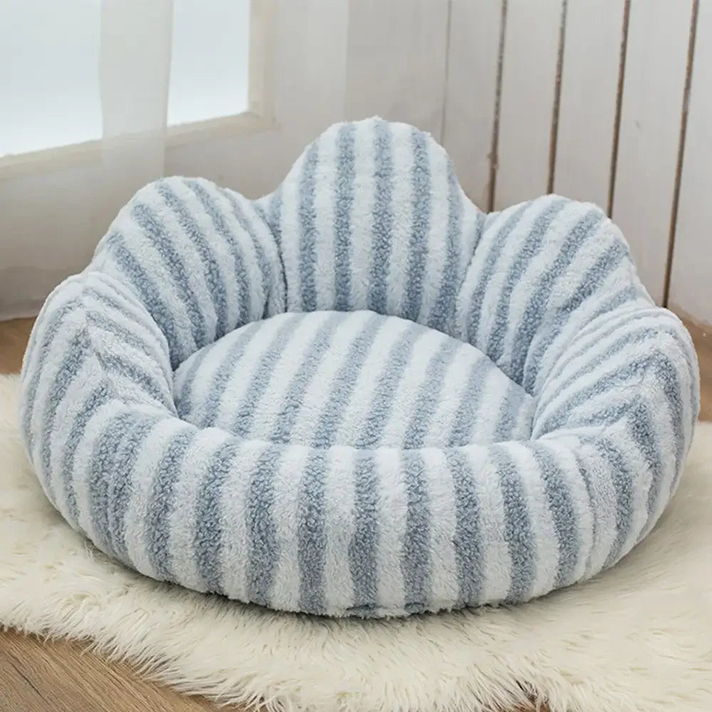 Scalloped Donut Dog Bed